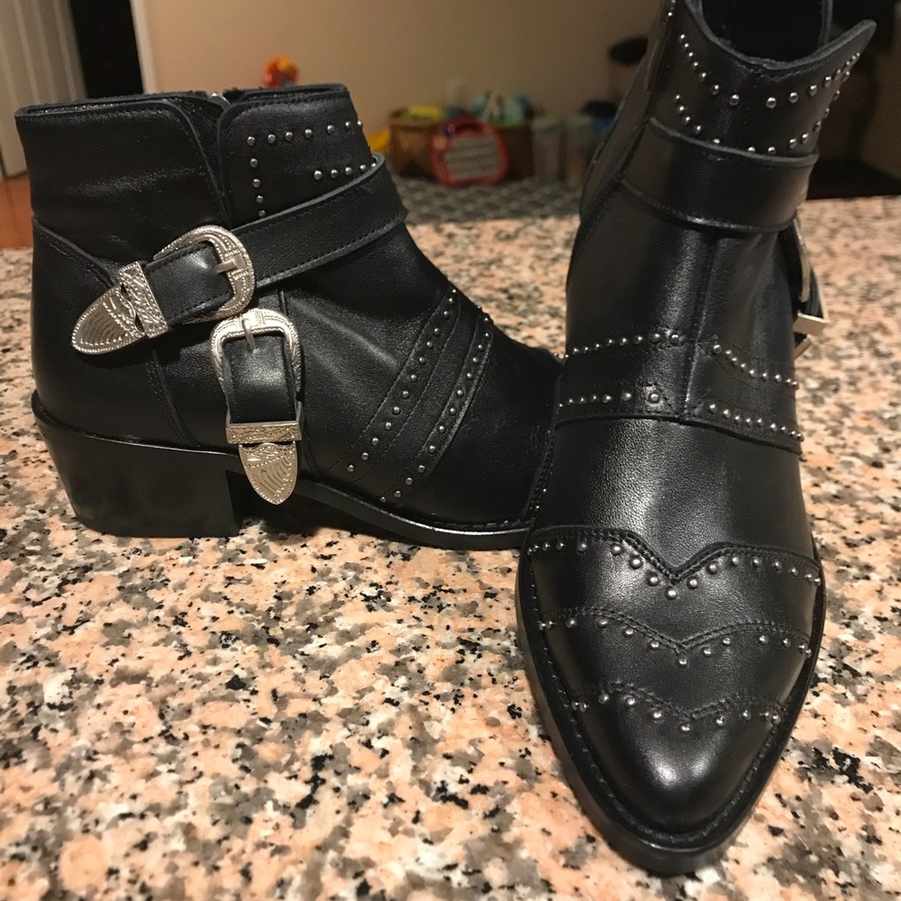 Women shoes